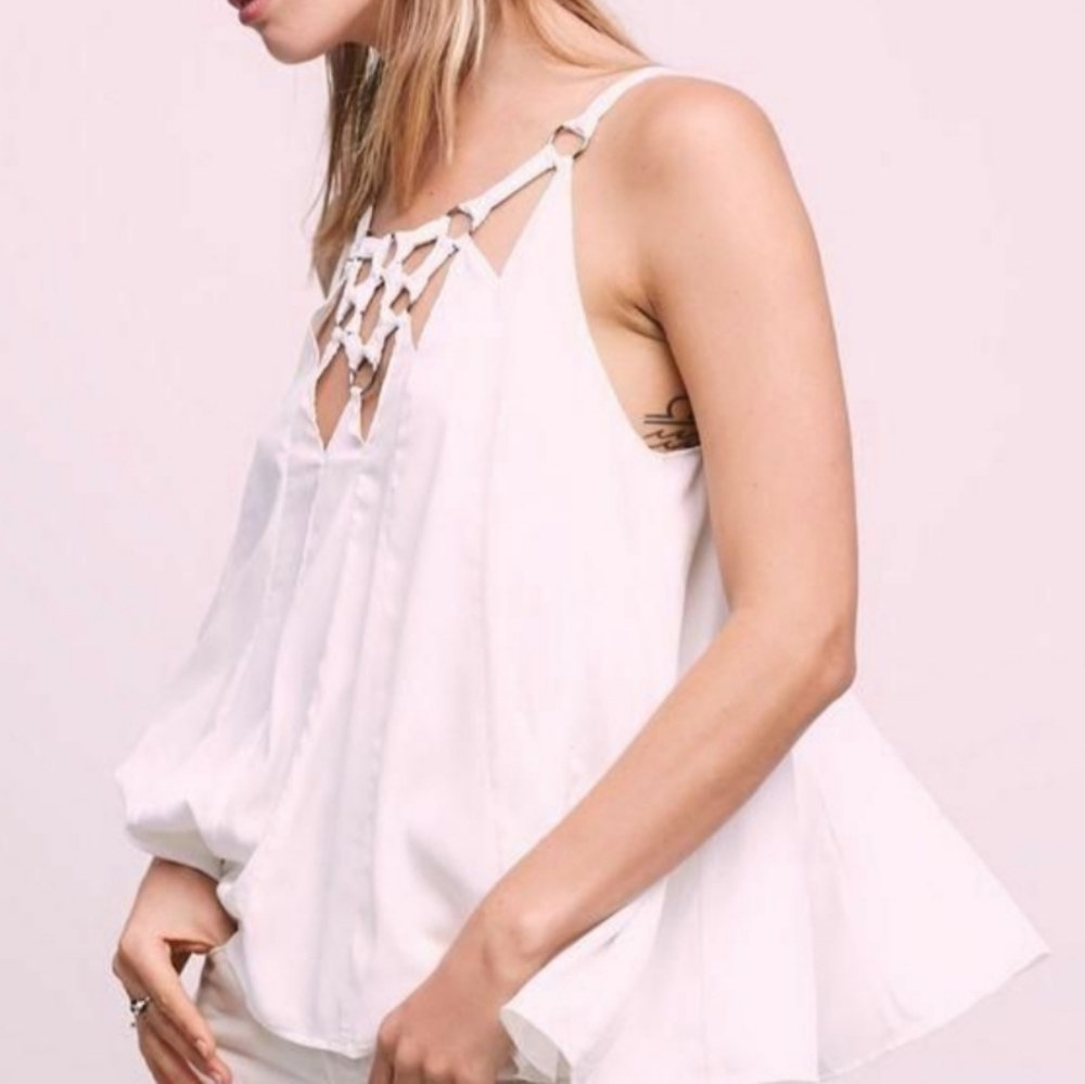 Free People White Circle Metal Chain Sleeveless Swing Top Size Medium